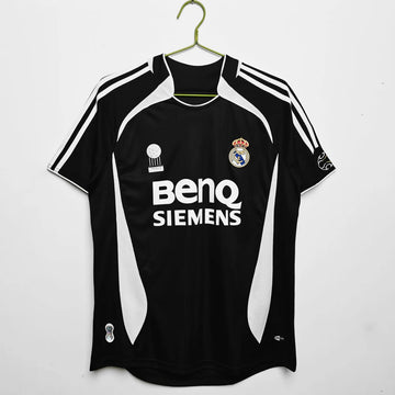 2006-2007 MAILLOT RETRO REAL MADRID THIRD