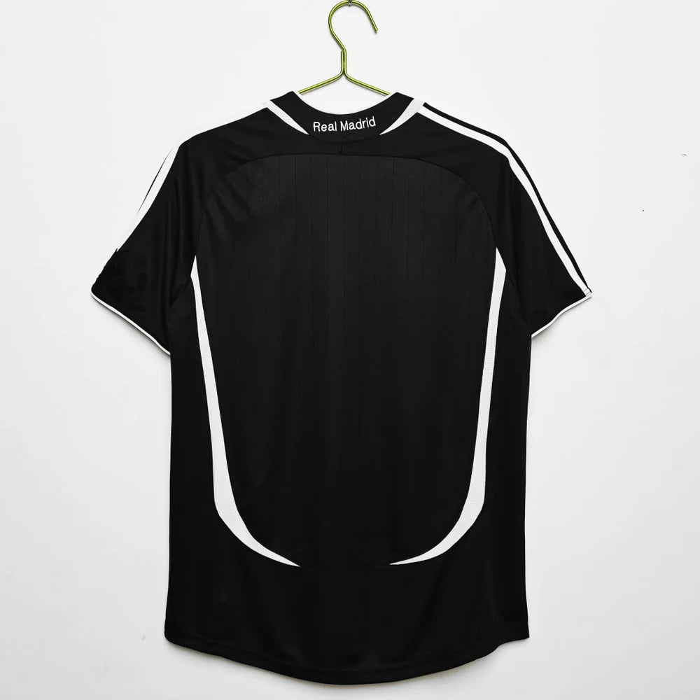 2006-2007 MAILLOT RETRO REAL MADRID THIRD