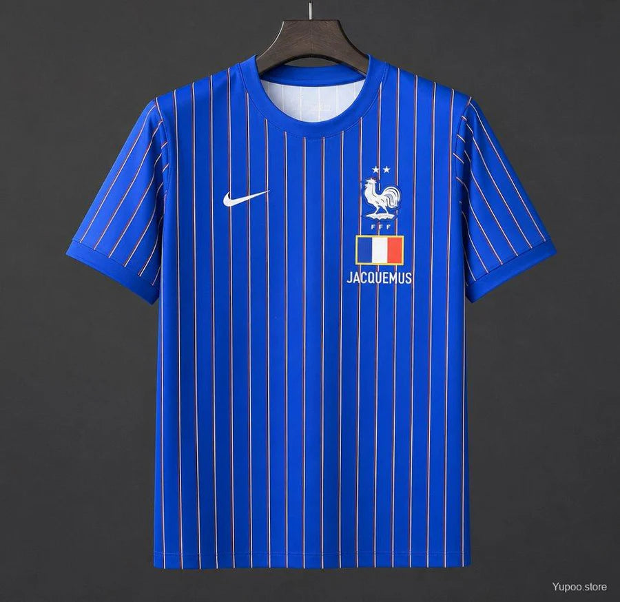 MAILLOT 2026 FRANCE X JACQUEMUS BLUE SPECIAL EDITION